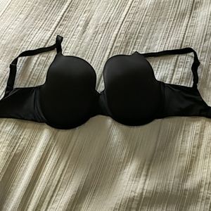 Black tshirt bra
